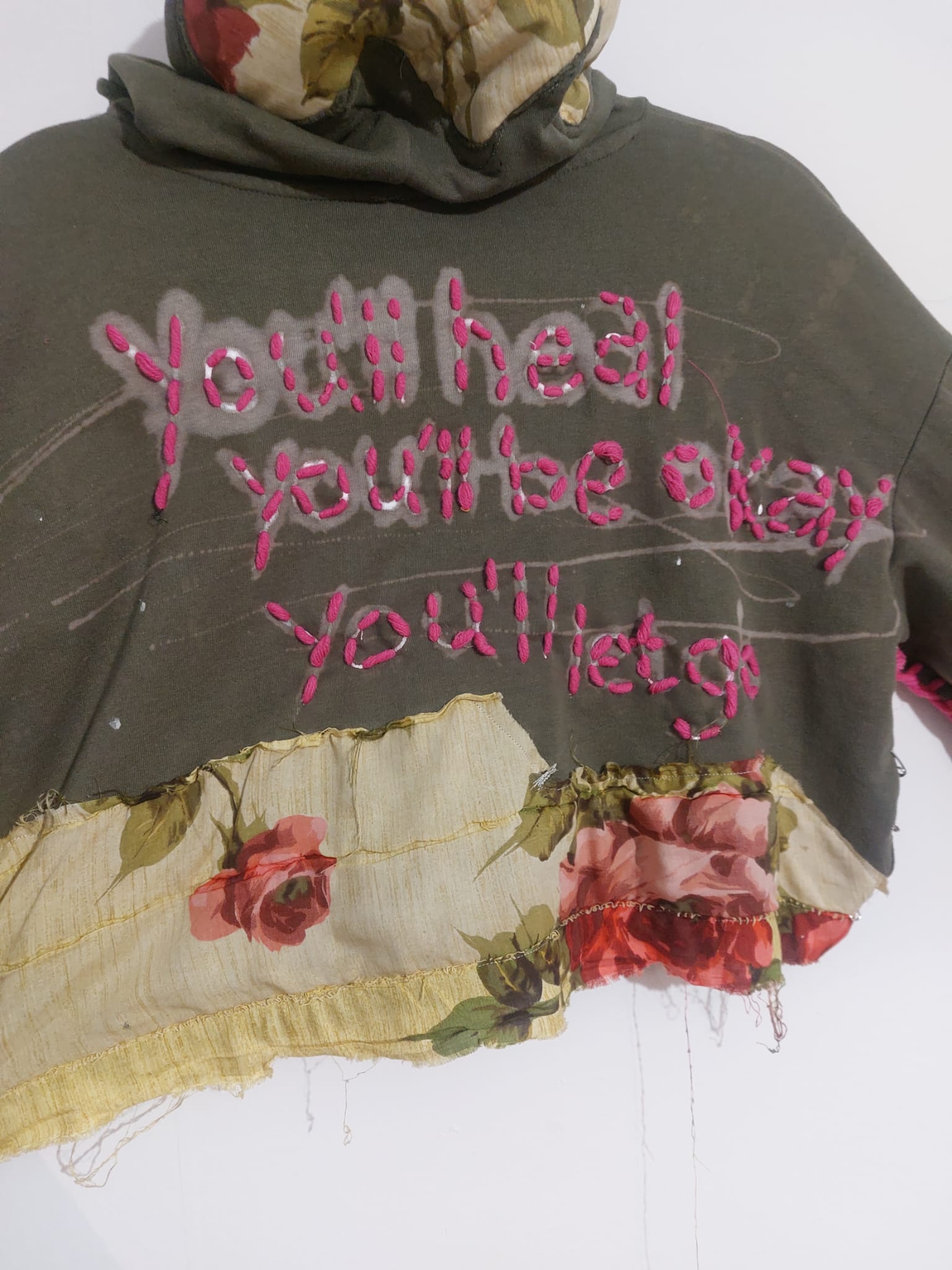 Hoodie Cropped (Healing) - Image 9